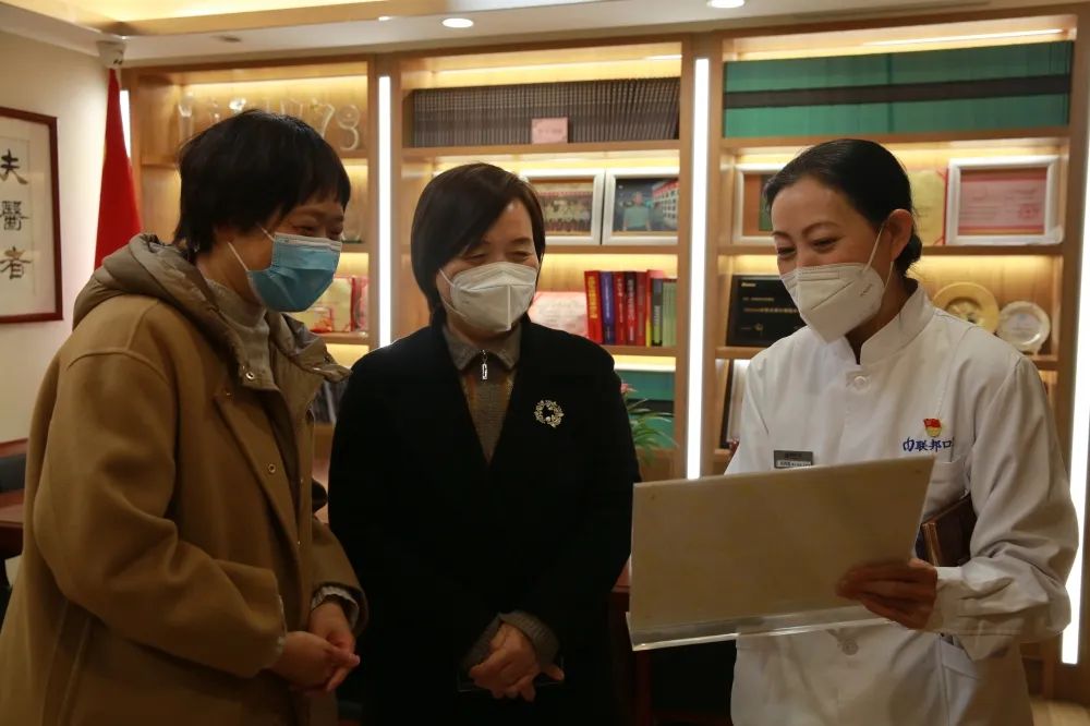 新城區(qū)委常委、統(tǒng)戰(zhàn)部部長陳美蓉一行蒞臨西安聯(lián)邦口腔醫(yī)院調研指導工作